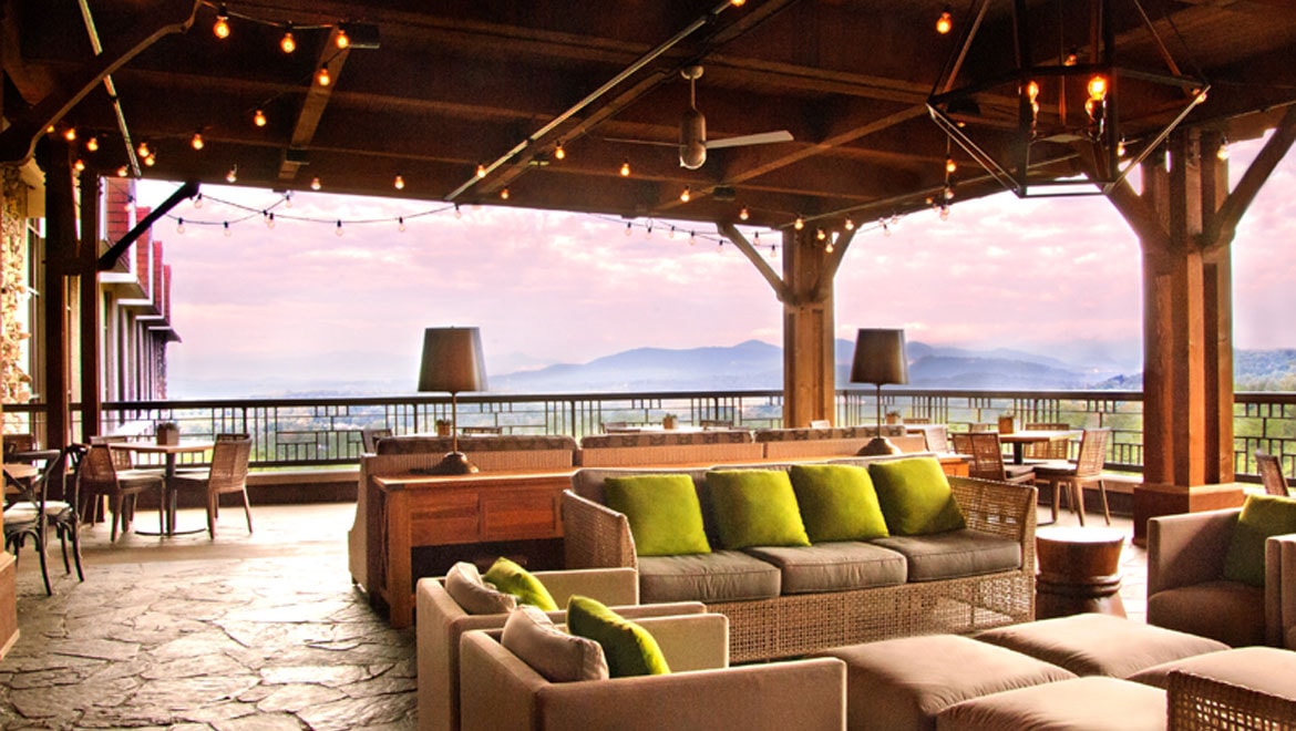 Outdoor dining terrace