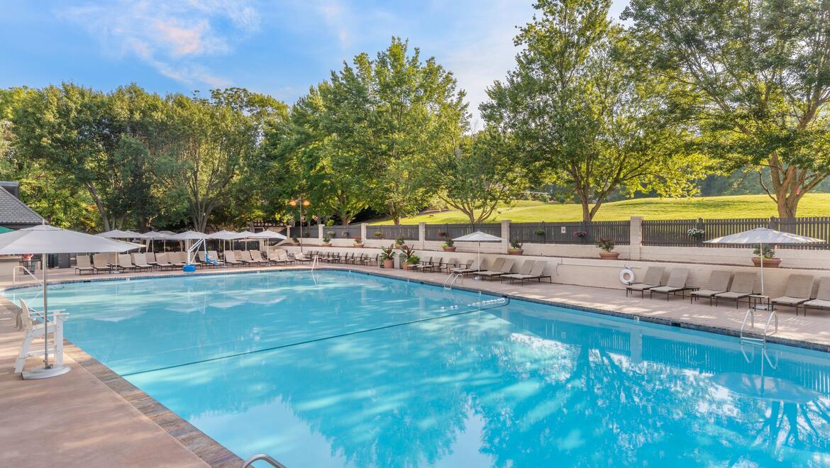 Outdoor swimming pool